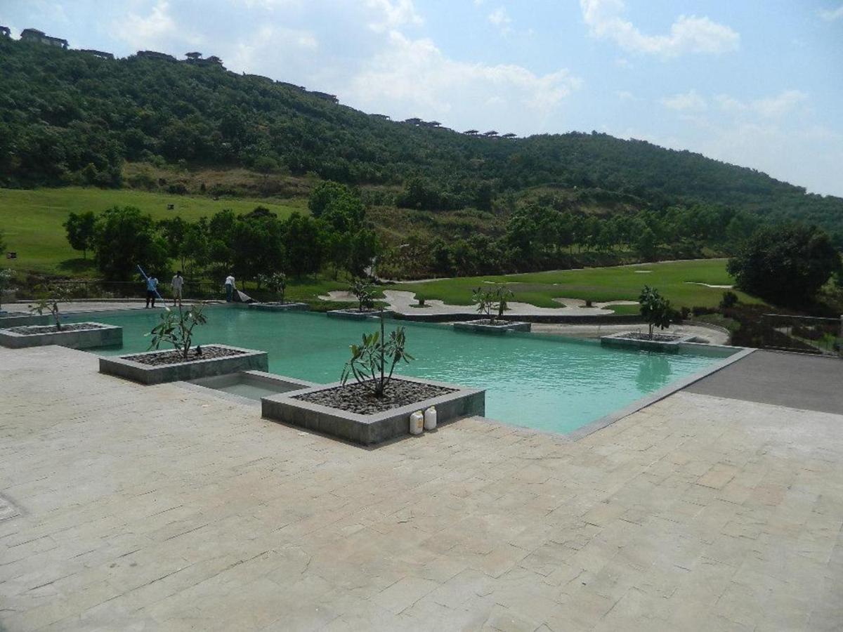 Oxford Golf Resort Pirangut Extérieur photo